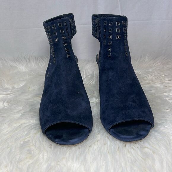 Donald J Pliner Jane SP Black Kid Suede Heels Sz 10 - Picture 2 of 7